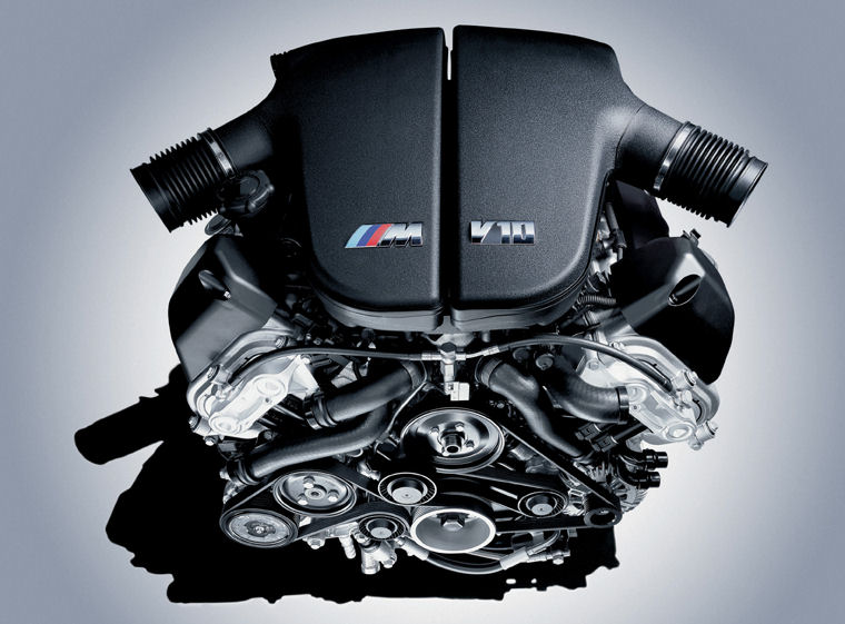 2005-bmw-m5-5-0l-v10-engine-picture-pic-image